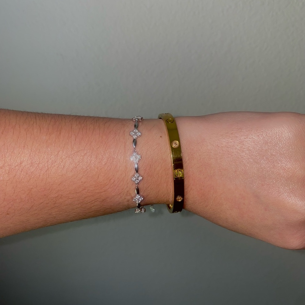 Moissanite Clover Bracalet